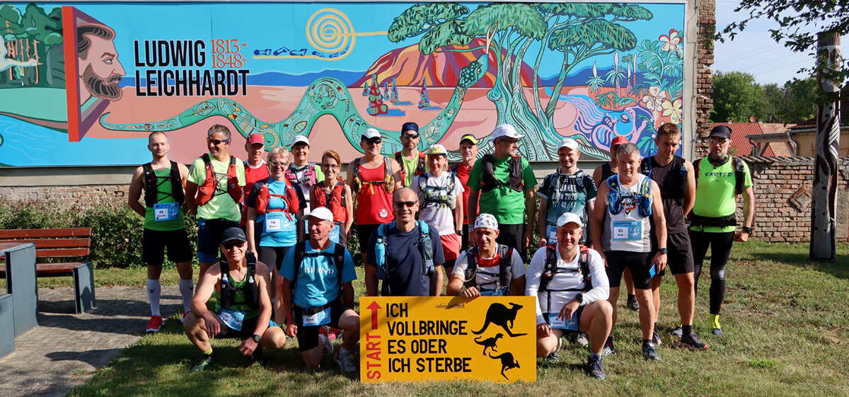 Gruppenfoto vor dem 8. Ludwig-Leichhardt-Trail Ultralauf